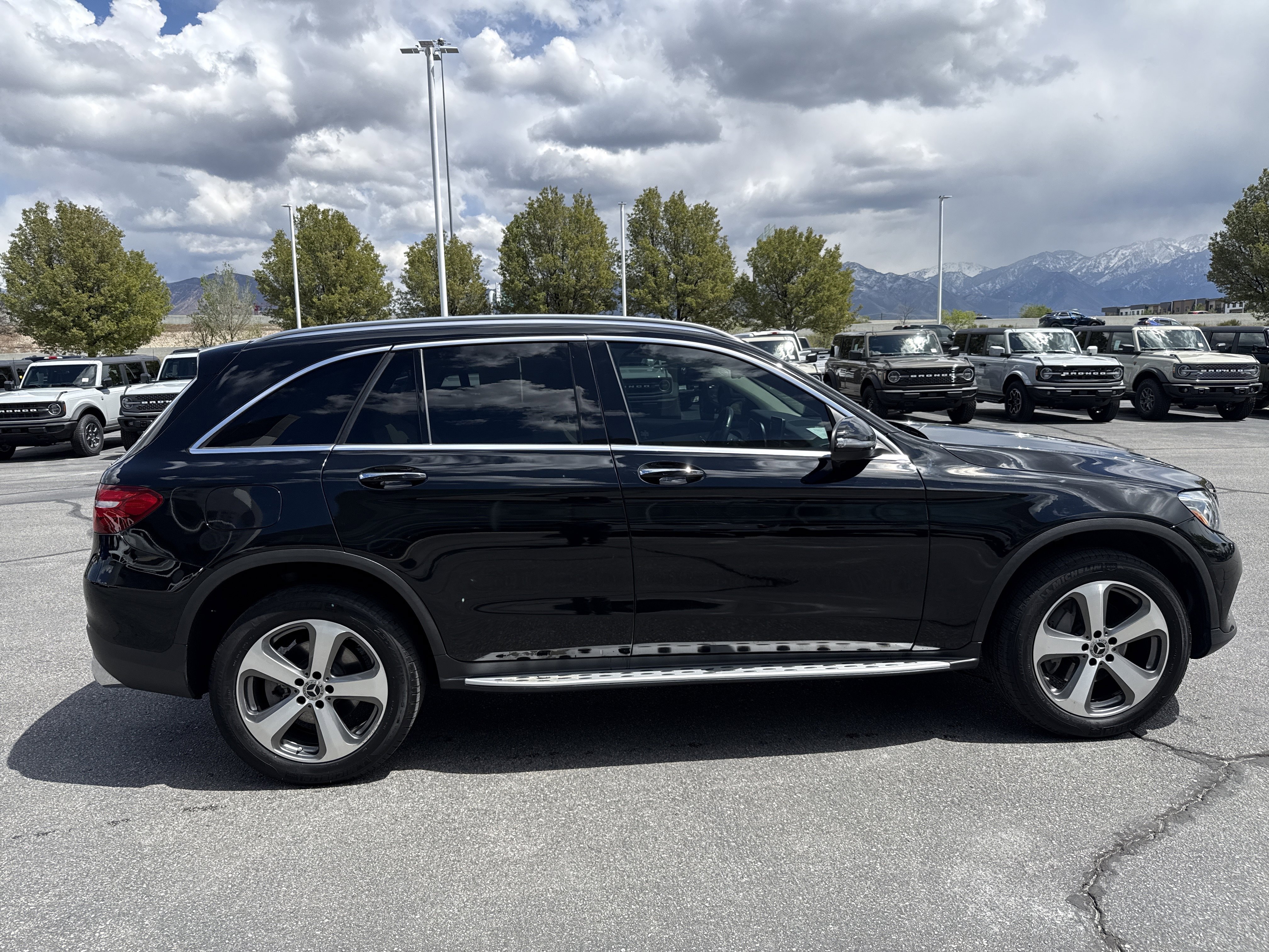 Used 2019 Mercedes-Benz GLC 300 4MATIC image 6