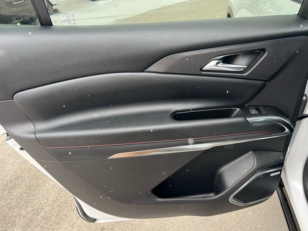 Used 2024 Chevrolet Traverse RS image 20