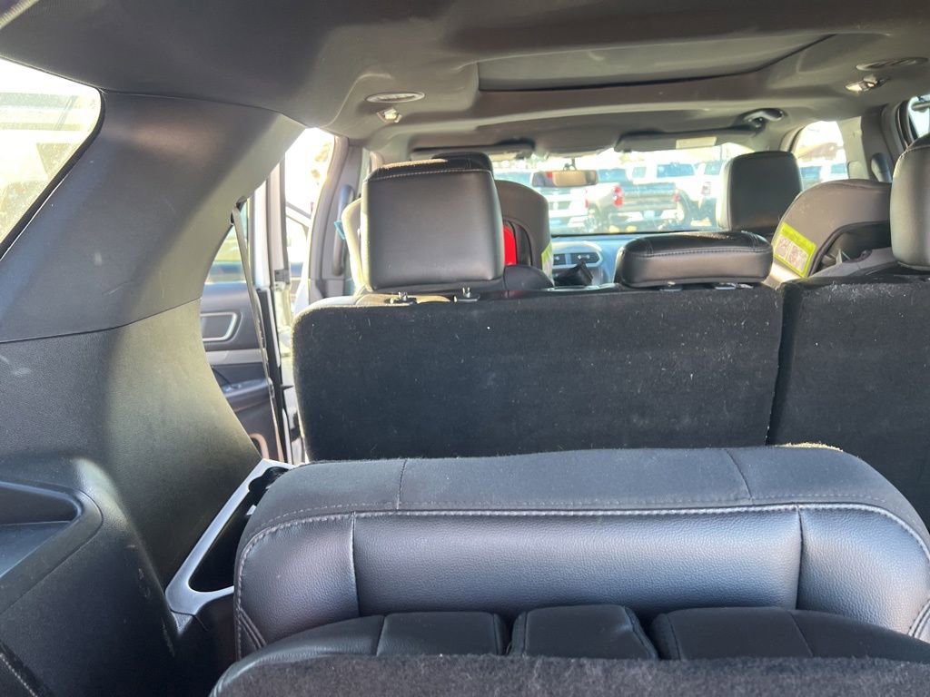 Used 2018 Ford Explorer XLT w/ Equipment Group 202A image 29
