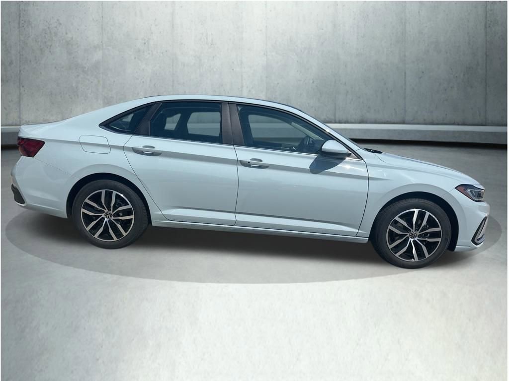 New 2026 Volkswagen Jetta SE FWD image 6