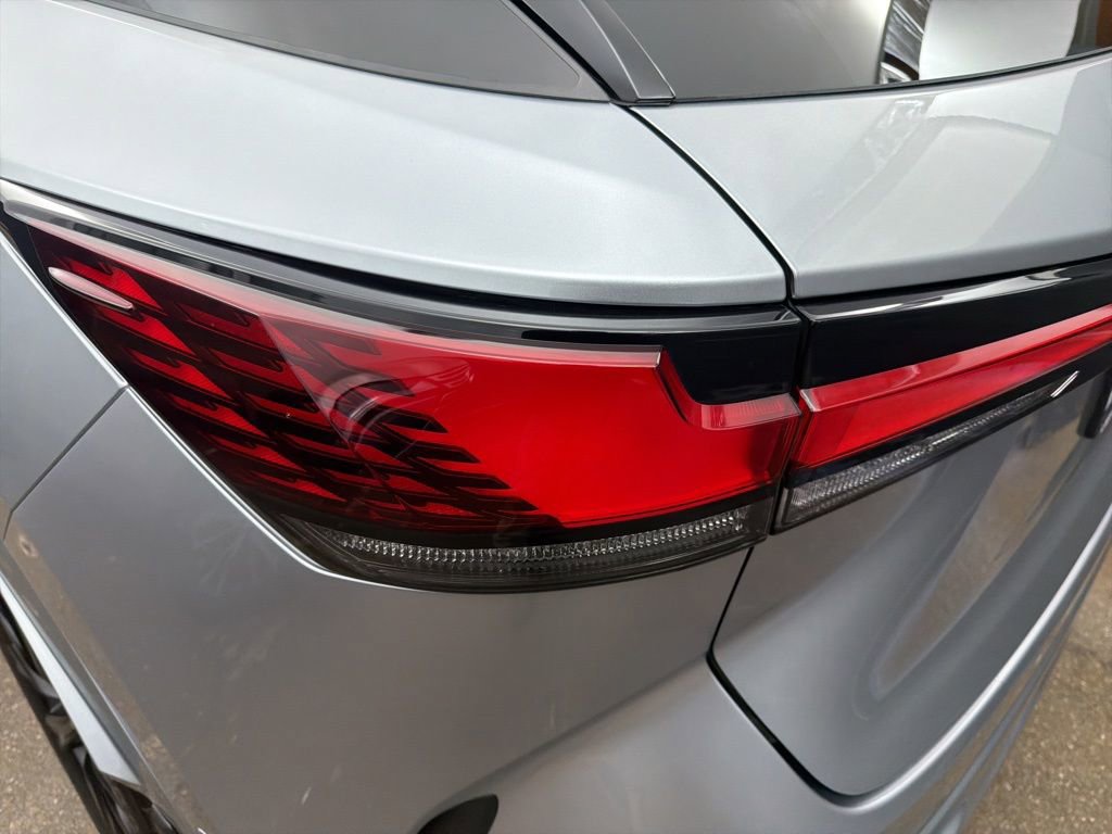 Used 2024 Lexus RX 500h F Sport w/ Convenience Package image 21