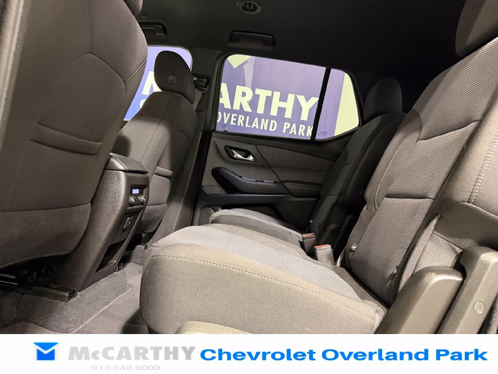 Used 2023 Chevrolet Traverse LT w/ LPO, Cargo Package FWD image 24