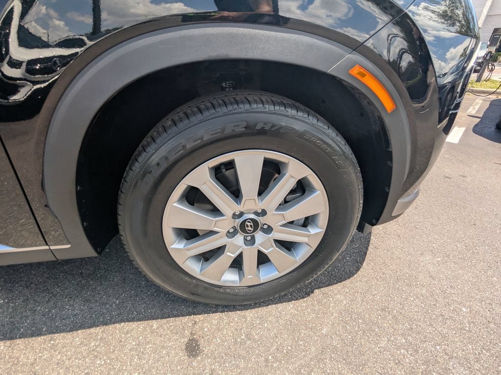 Used 2024 Hyundai Palisade SEL FWD image 17