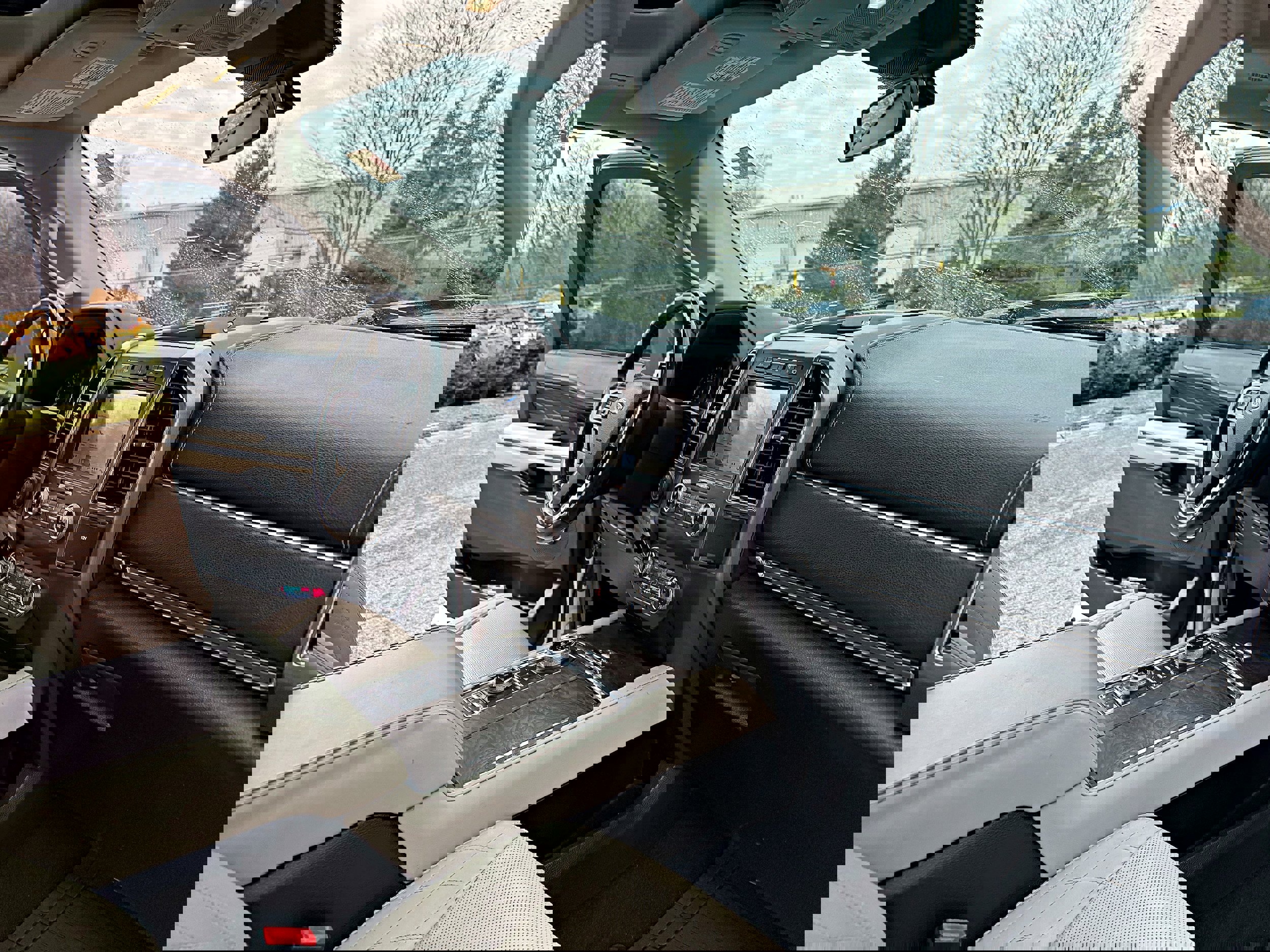 Used 2019 Ford Expedition Platinum image 23