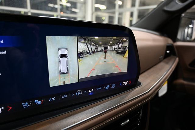 New 2026 Chevrolet Tahoe High Country w/ LPO, Illumination Package AWD/4WD image 20