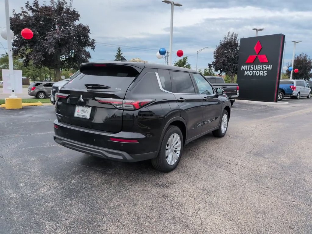 New 2026 Mitsubishi Outlander ES AWD/4WD image 6