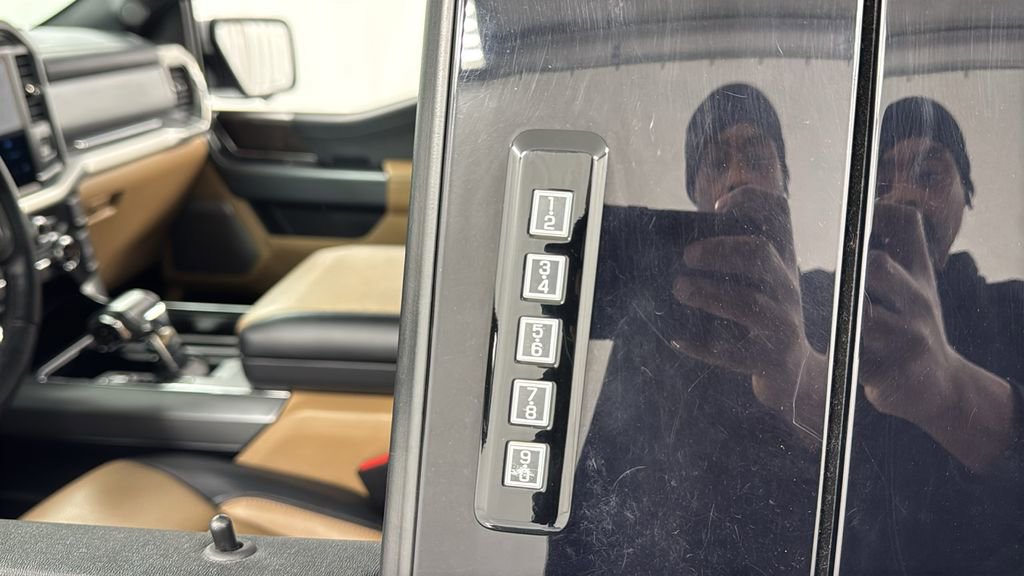 Used 2022 Ford F150 Lariat image 39