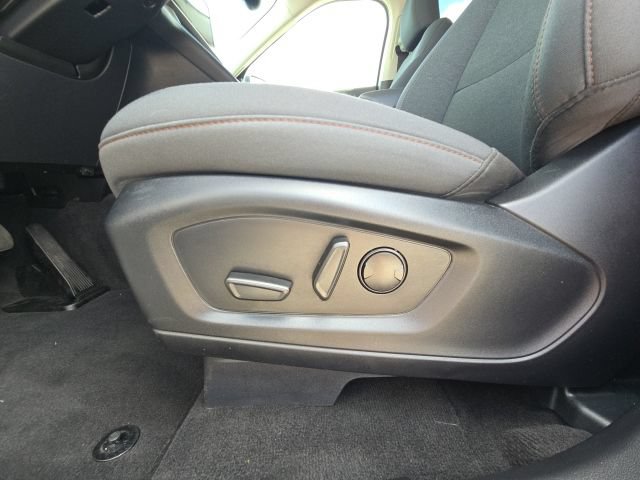 Used 2025 Ford Explorer Active RWD image 22