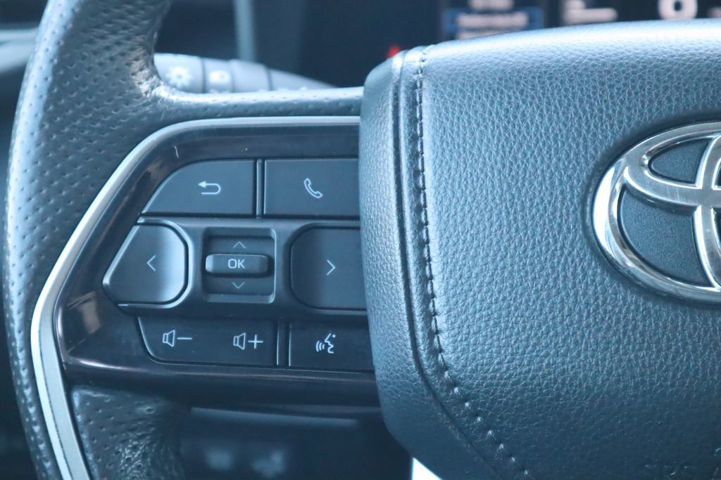 Used 2024 Toyota Tundra Limited image 11
