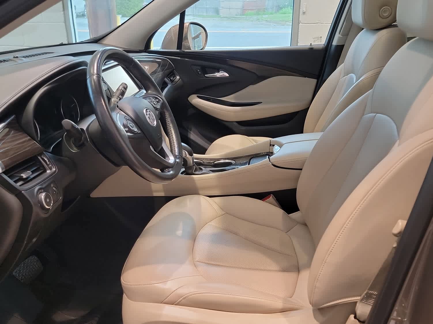 Used 2019 Buick Envision Premium AWD/4WD image 11