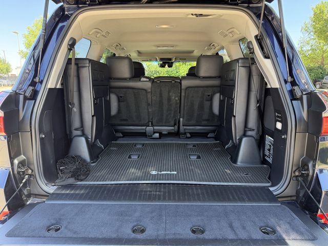 Used 2017 Lexus LX 570 4WD image 33