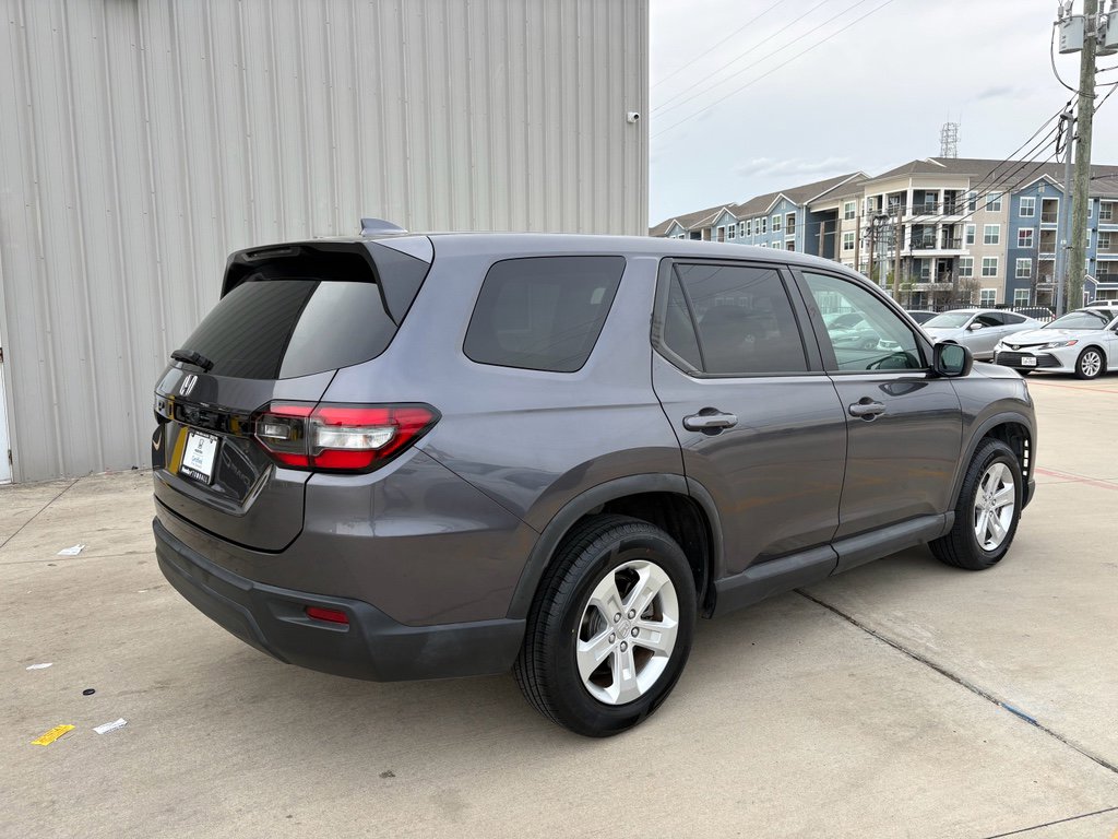 Certified 2023 Honda Pilot LX image 8