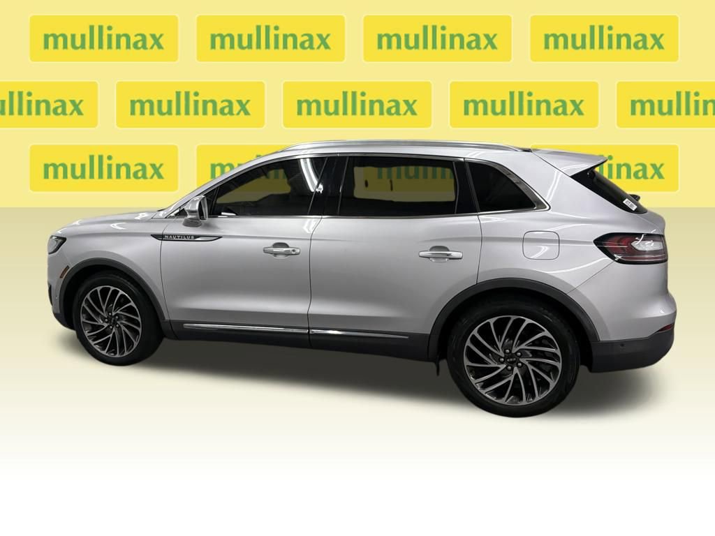 Used 2019 Lincoln Nautilus Reserve image 11