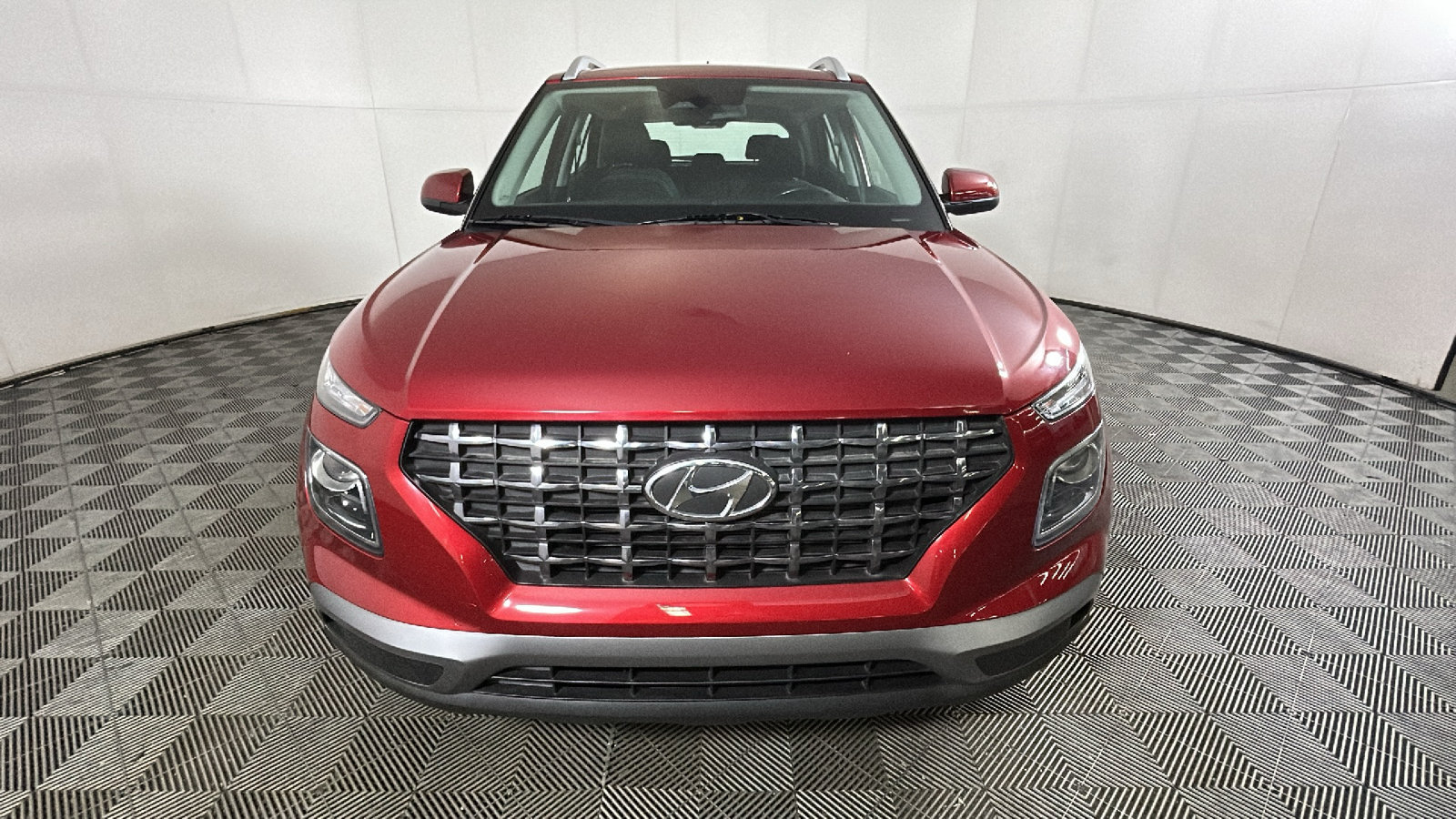 Certified 2024 Hyundai Venue SEL FWD image 9
