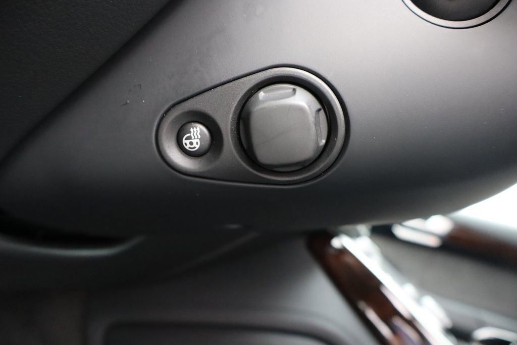 Used 2017 Audi A8 L 3.0T w/ Executive Package image 11