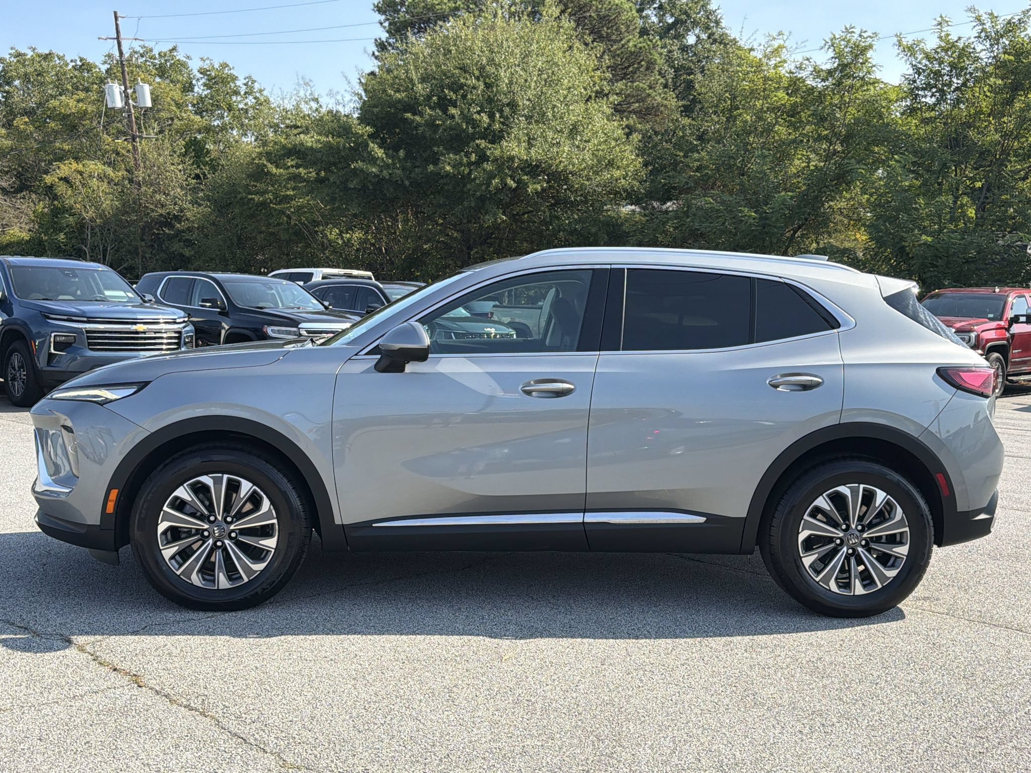Used 2024 Buick Envision Preferred AWD/4WD image 18