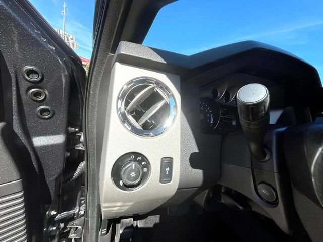 Used 2016 Ford F250 Lariat w/ Lariat Ultimate Package image 40