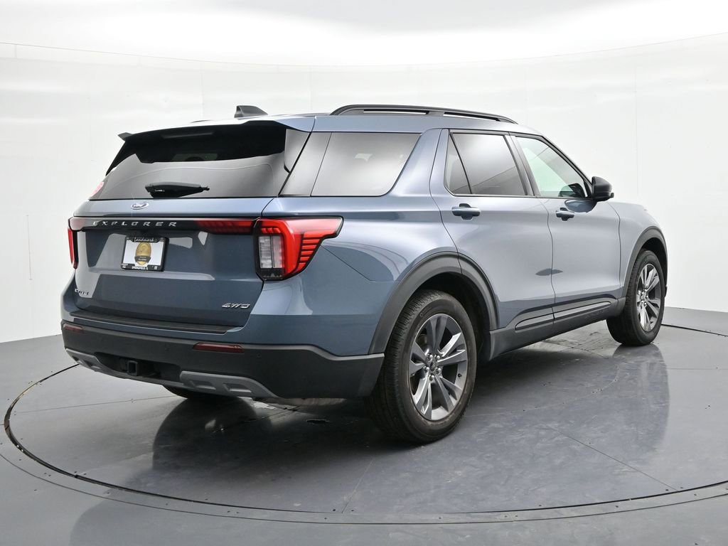 New 2026 Ford Explorer Active w/ Active Comfort Package image 6