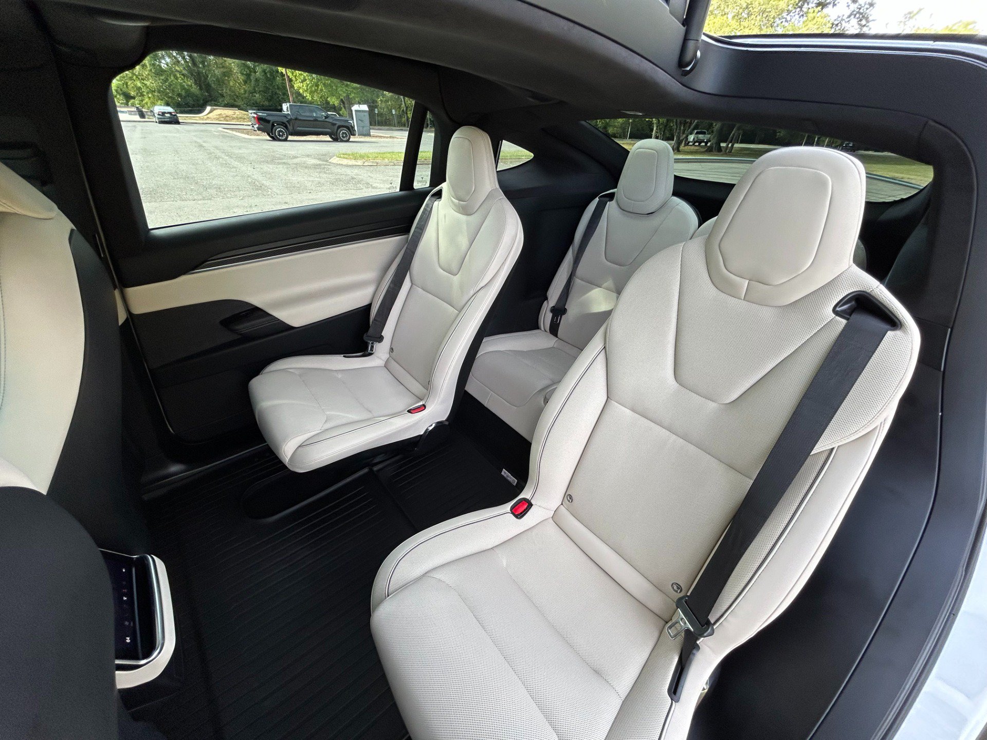 Used 2022 Tesla Model X Plaid AWD/4WD image 22