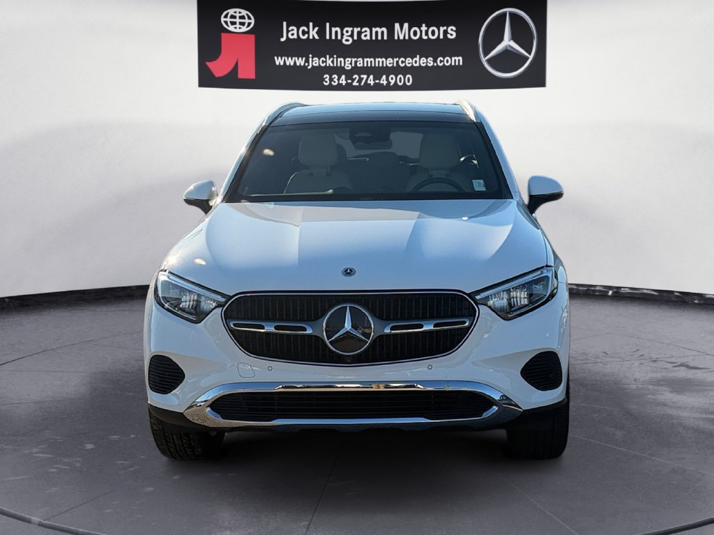 Certified 2025 Mercedes-Benz GLC 300 image 8
