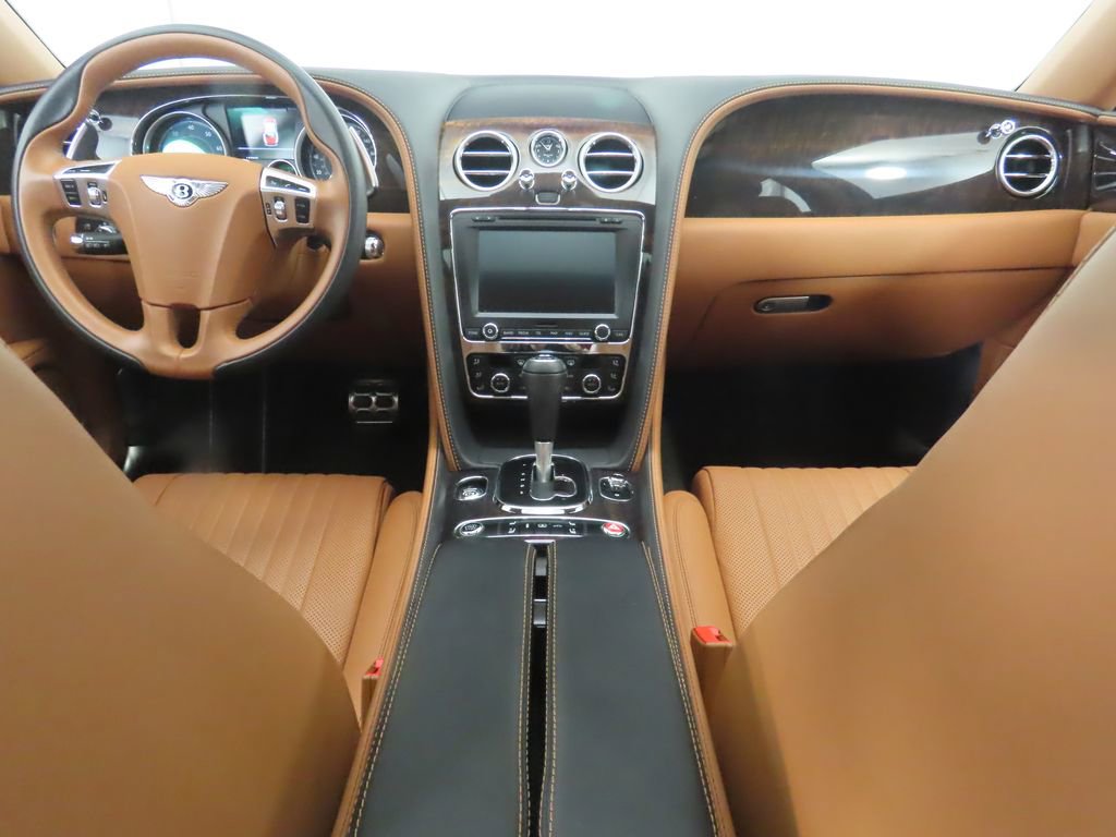 Used 2018 Bentley Flying Spur V8 image 13