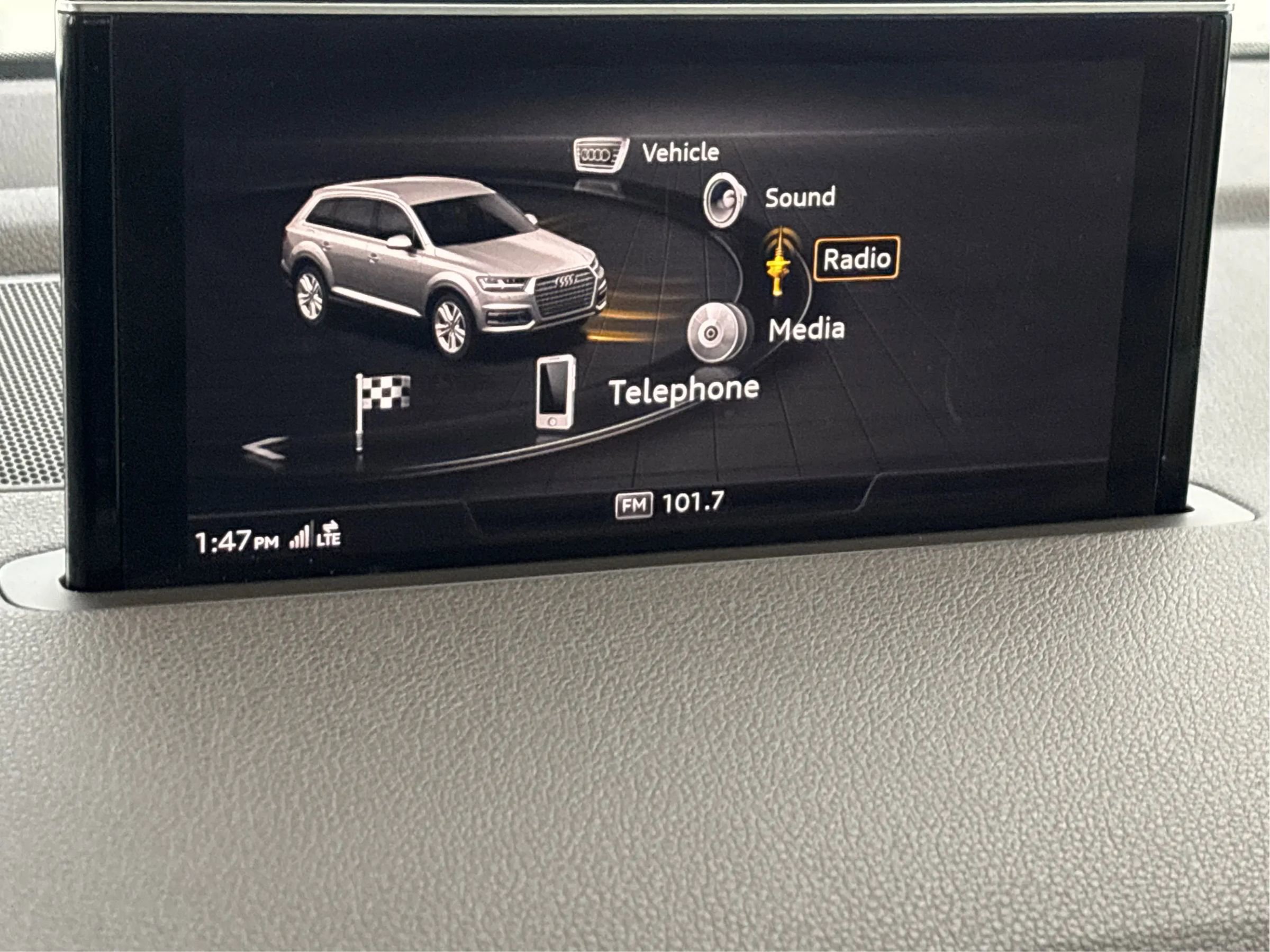 Used 2018 Audi Q7 2.0T Premium Plus w/ Premium Plus Package image 44