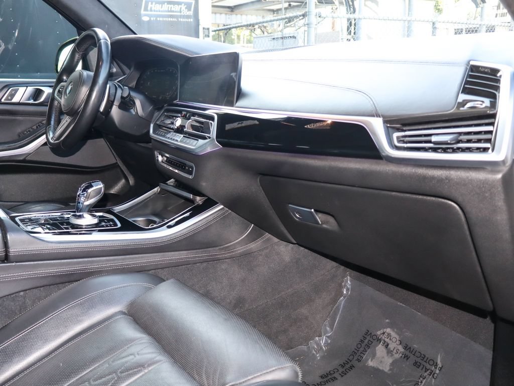 Used 2020 BMW X5 M50i w/ Executive Package AWD/4WD image 22