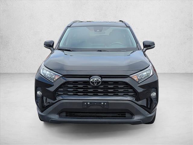 Used 2021 Toyota RAV4 XLE FWD image 2