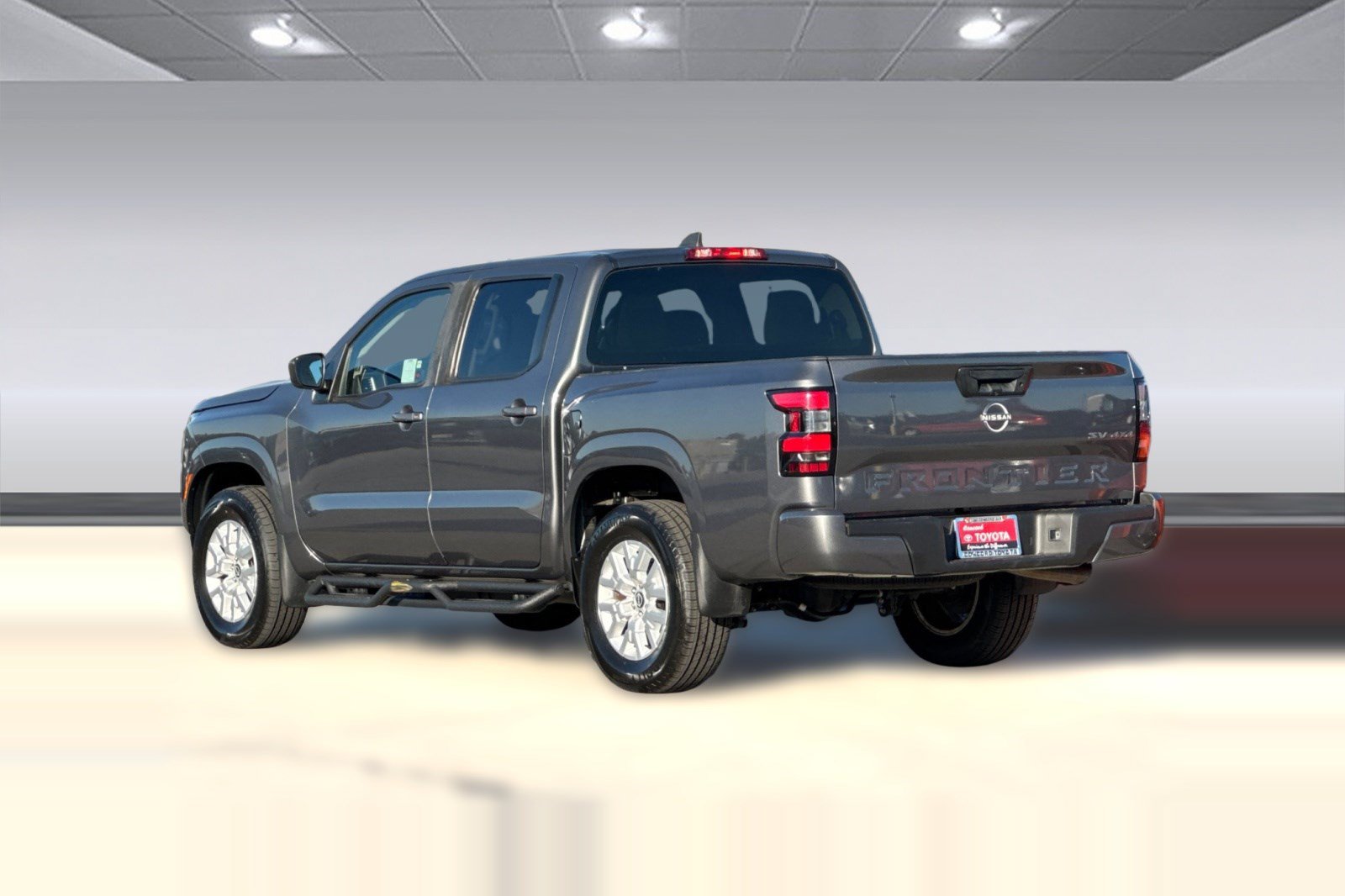 Used 2022 Nissan Frontier SV AWD/4WD image 3
