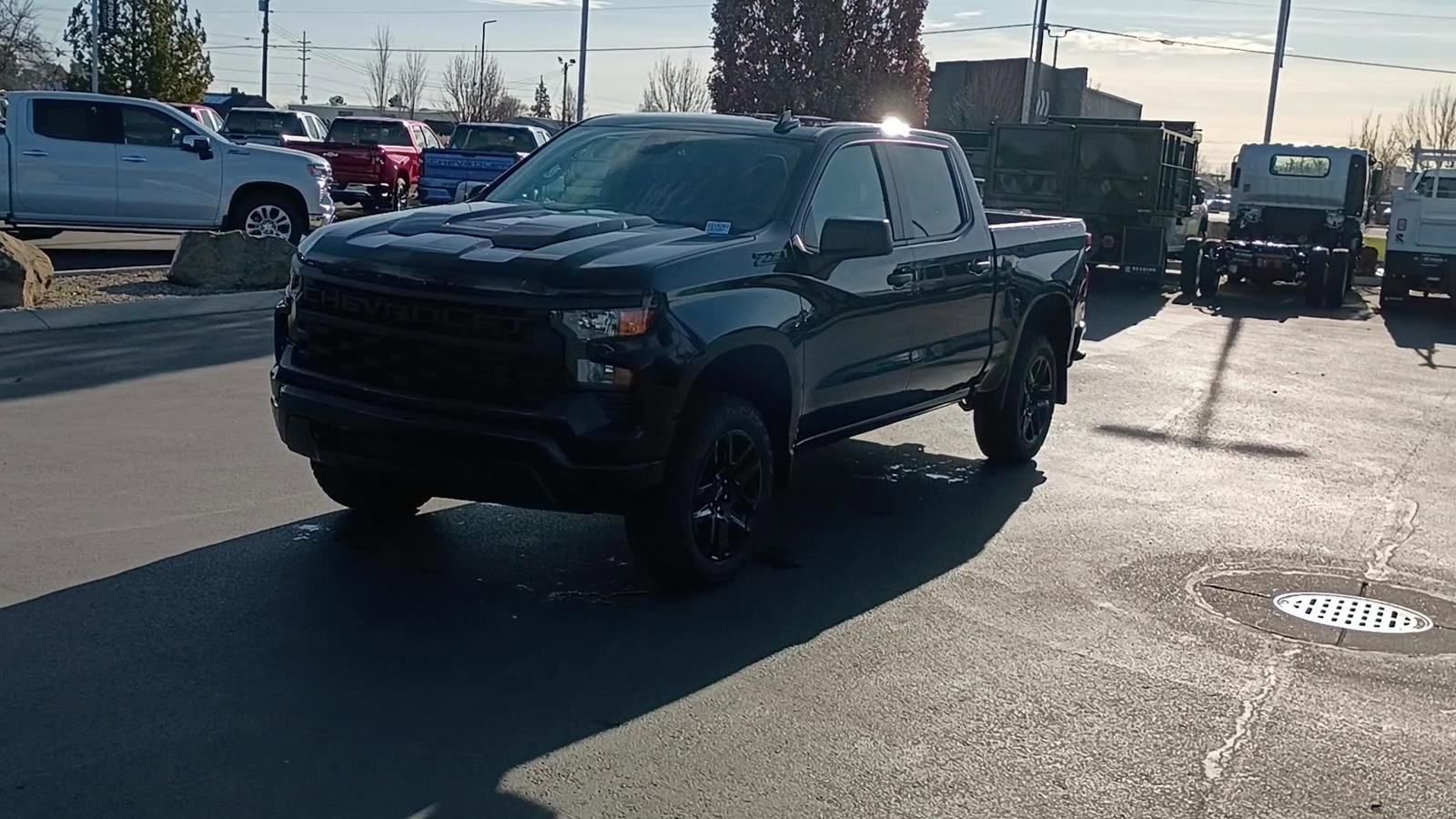 New 2026 Chevrolet Silverado 1500 Custom Trail Boss w/ Dark Appearance Package image 1