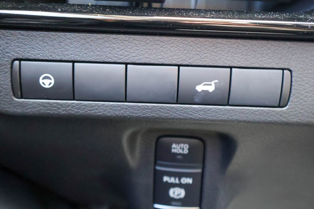 Certified 2025 Nissan Murano SV image 17