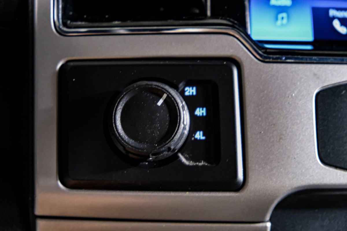 Used 2022 Ford F350 Lariat w/ Lariat Value Package AWD/4WD image 24