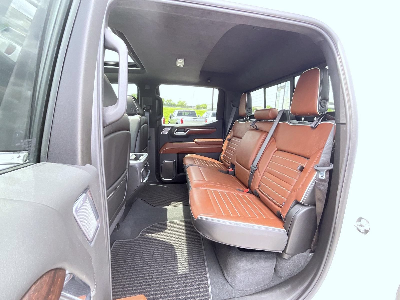 Certified 2024 GMC Sierra 1500 Denali Ultimate AWD/4WD image 19