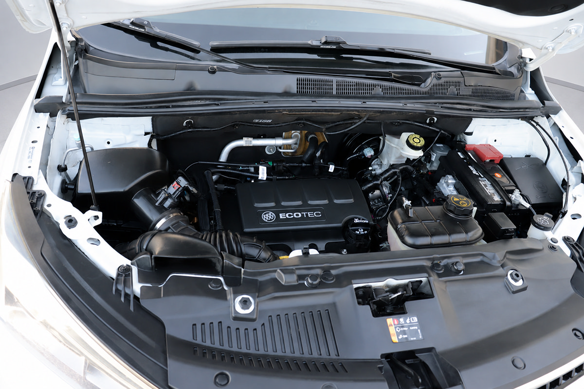 Used 2017 Buick Encore Essence FWD image 42