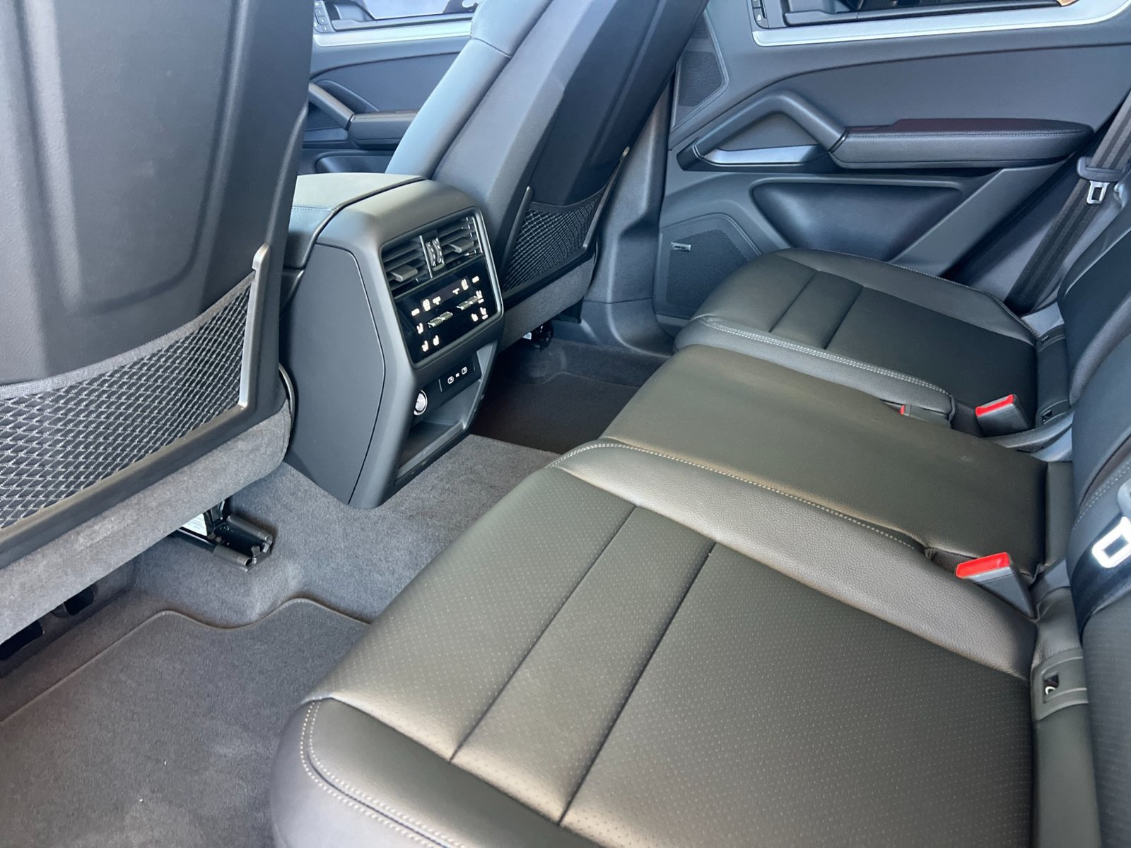New 2026 Porsche Cayenne AWD/4WD image 13