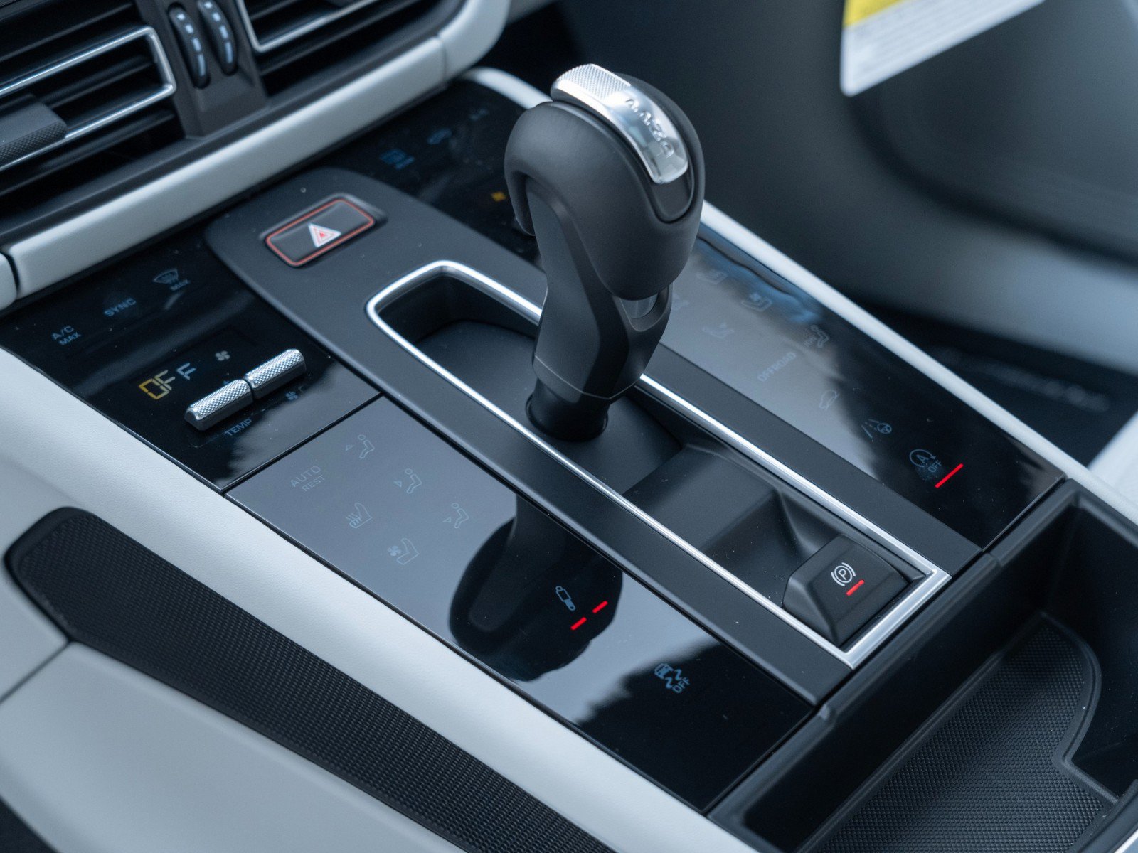 New 2026 Porsche Macan S AWD/4WD image 29