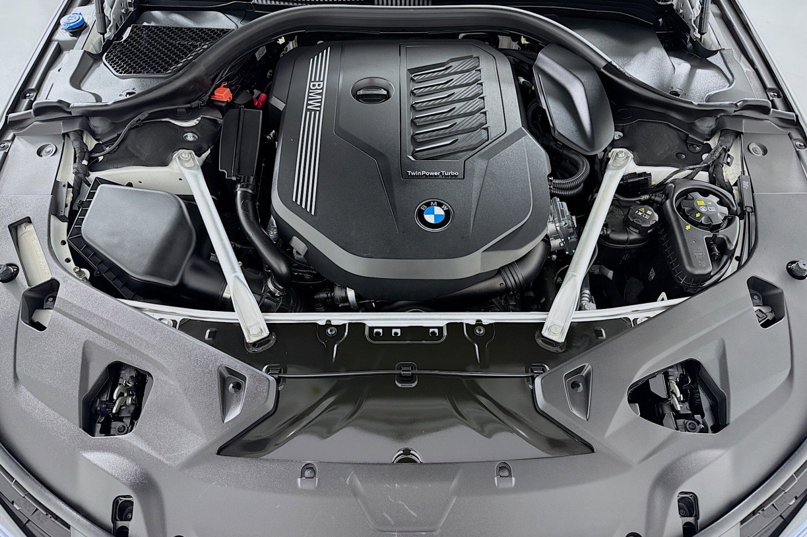 Used 2024 BMW 840i Convertible RWD image 11