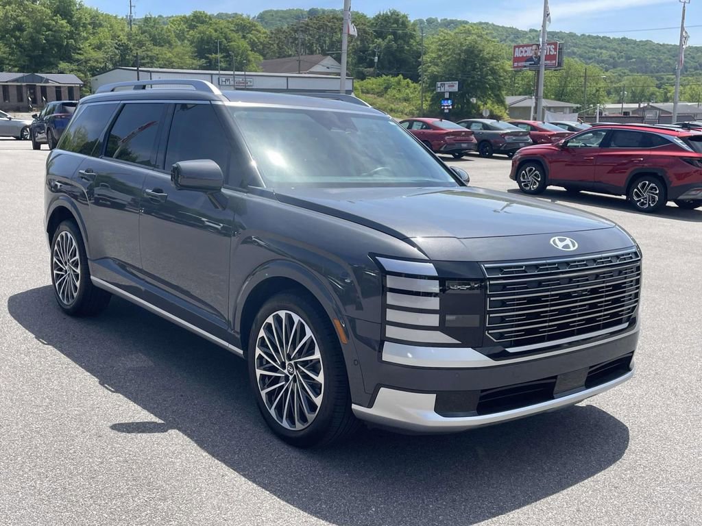 Used 2026 Hyundai Palisade Calligraphy FWD image 5