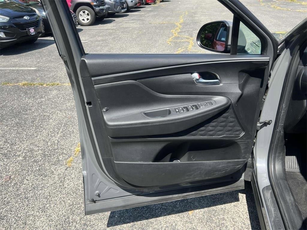 Used 2023 Hyundai Santa Fe SE image 16