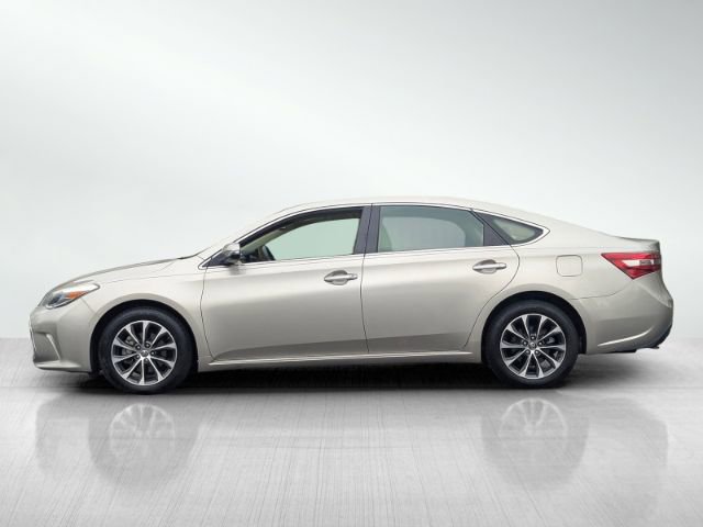 Used 2018 Toyota Avalon XLE Plus image 7