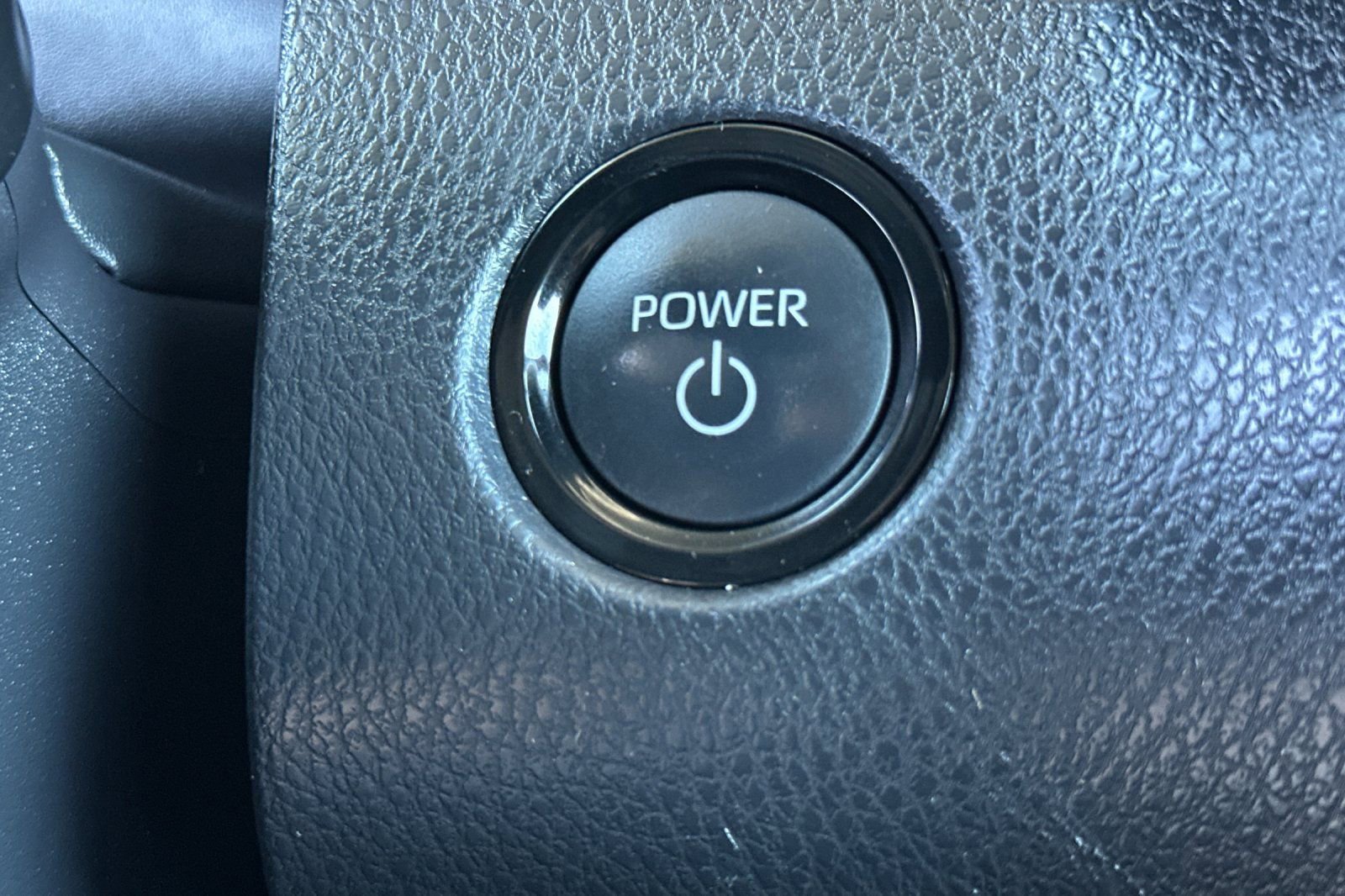 Used 2025 Toyota Camry XLE image 24