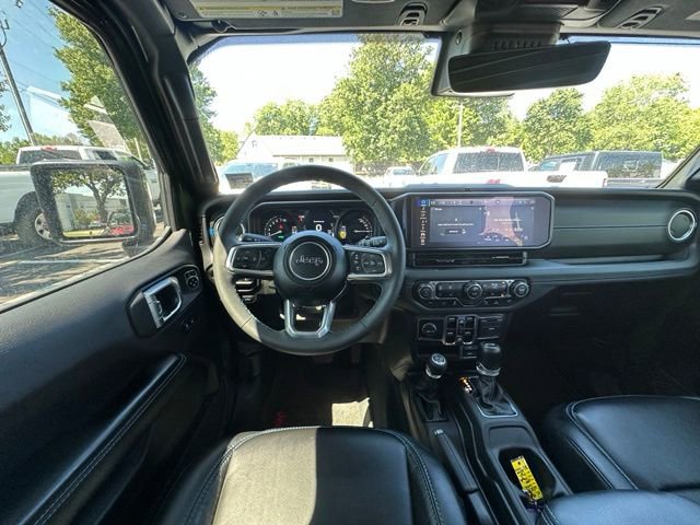 Used 2024 Jeep Wrangler High Altitude AWD/4WD image 15