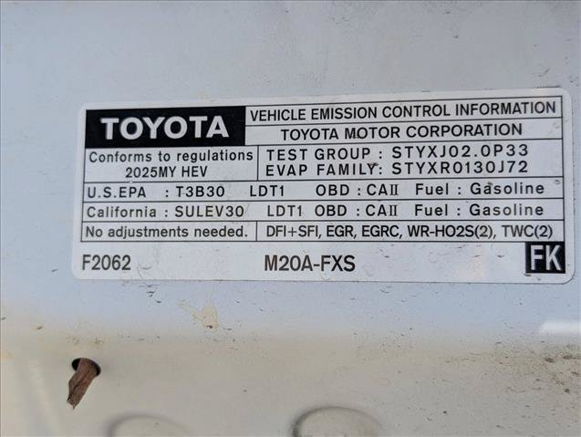Certified 2025 Toyota Corolla Cross AWD Hybrid w/ Moonroof Package image 21