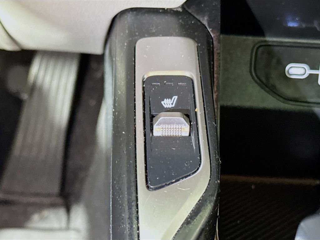 Used 2024 Kia Sorento S FWD image 18