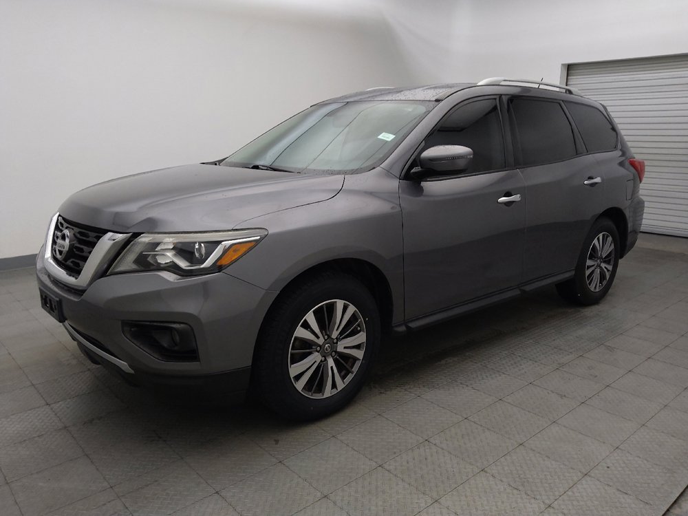 Used 2017 Nissan Pathfinder SV FWD image 2