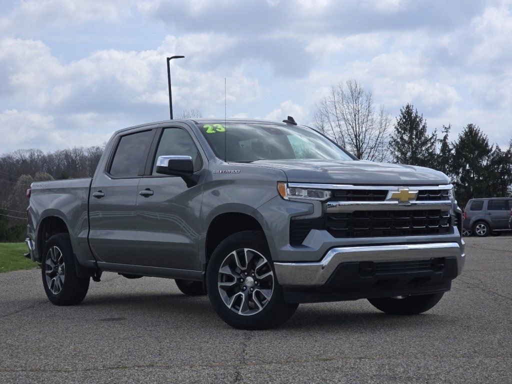 Used 2023 Chevrolet Silverado 1500 LT image 2