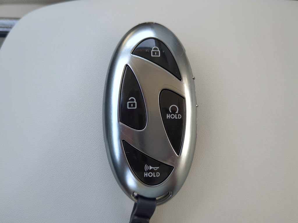 New 2025 Hyundai Sonata Limited FWD image 8