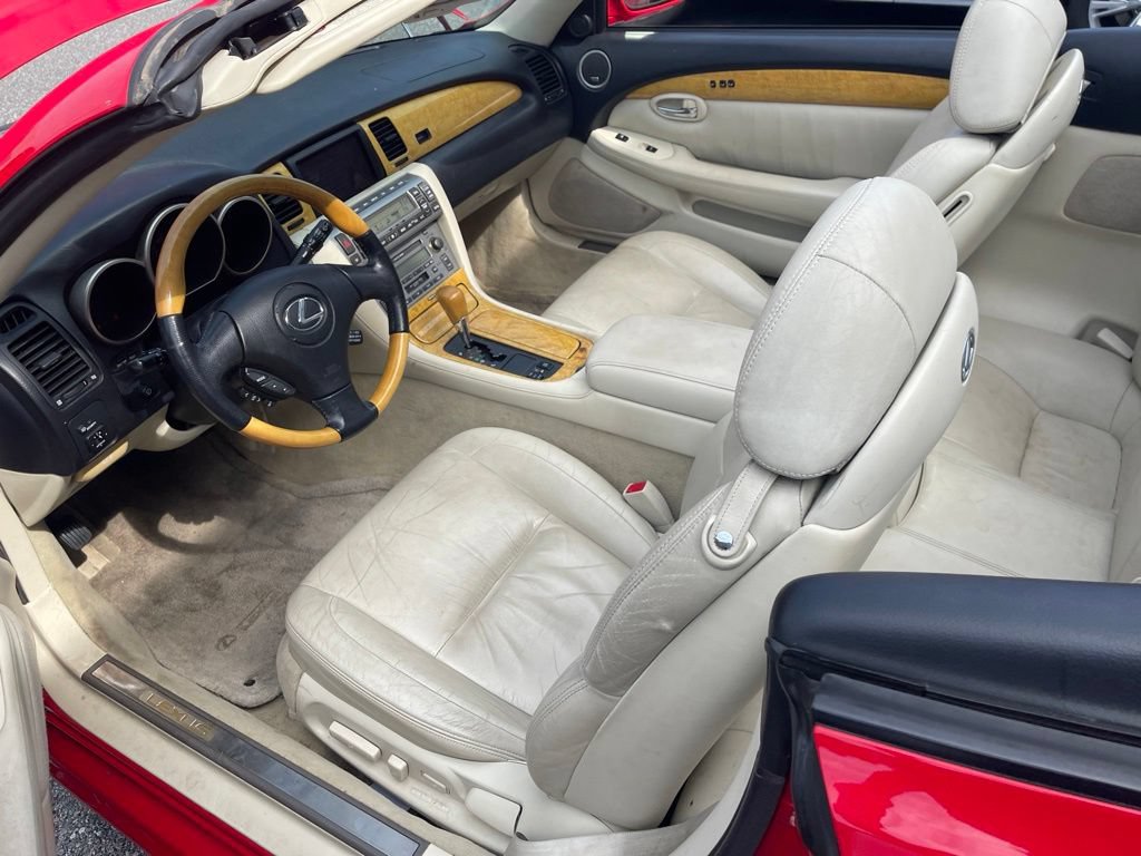 Used 2002 Lexus SC 430 Convertible RWD image 8