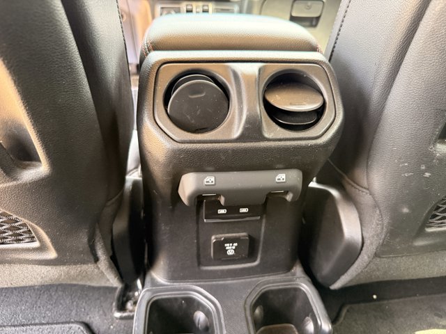 Used 2021 Jeep Gladiator Rubicon w/ Uconnect 4C Nav & Sound Group image 25