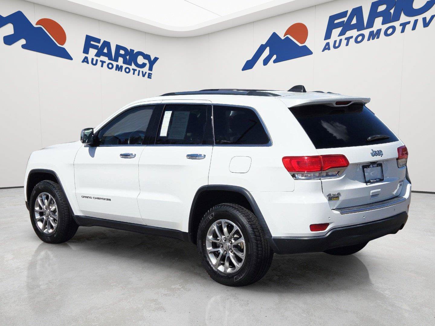 Used 2015 Jeep Grand Cherokee Limited AWD/4WD image 7